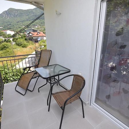 Subotic S Apartmani Risan Bagian luar foto