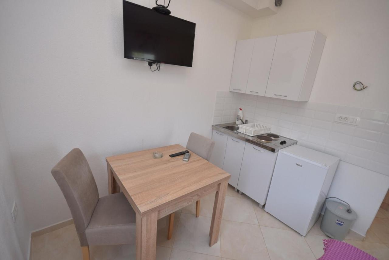 Subotic S Apartmani Risan Bagian luar foto