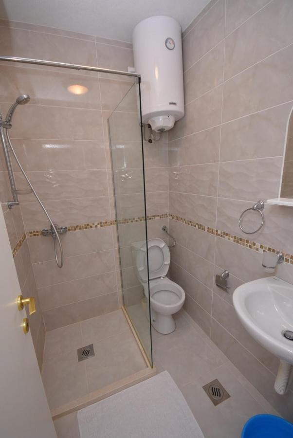 Subotic S Apartmani Risan Bagian luar foto